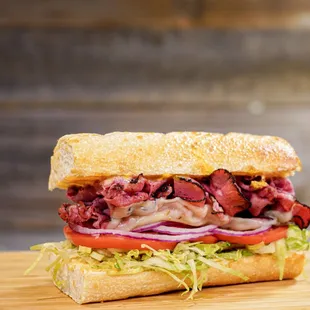 a roast beef sandwich