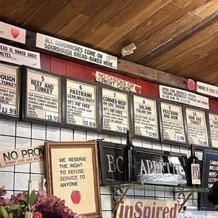 ramen and noodles, interior
