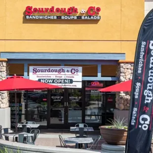 the outside of a restaurant