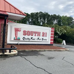South 21 family food and lots of fun