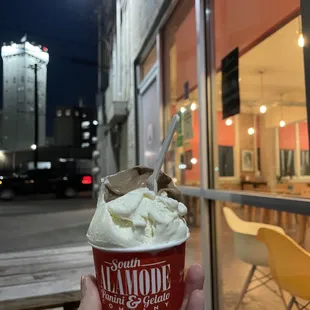 Chocolate custard &amp; Italian sweet cream