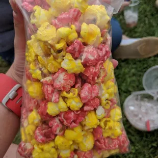 Strawberry lemonade popcorn