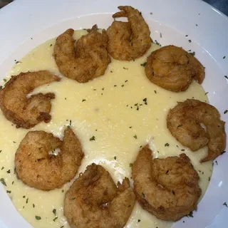 Jumbo Fried Shrimp and Cheddar Cheese Grits