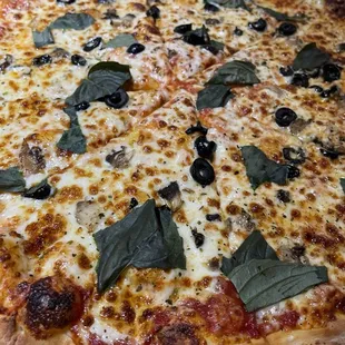 Veggie Supreme Pizza