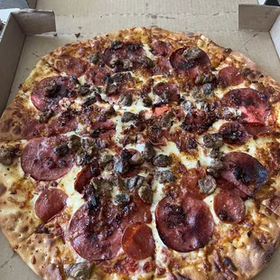 16&quot; All Meat Pizza