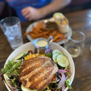 House Salad with Salmon