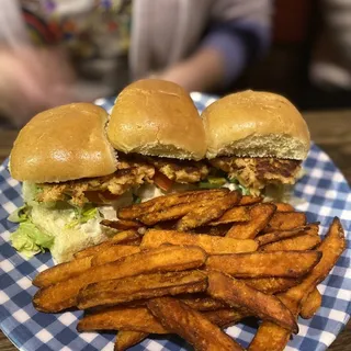 Salmon Cake Sliders