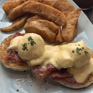 Traditional Eggs Benedict