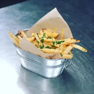 Pimento Cheese Queso Fries