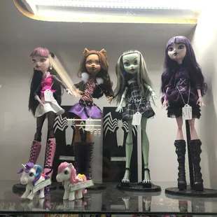 Collectible Monster High dolls (modern collectibles)
