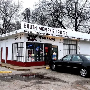 This is the actual location of South Memphis Grocery. Yelp moderators, please take note.