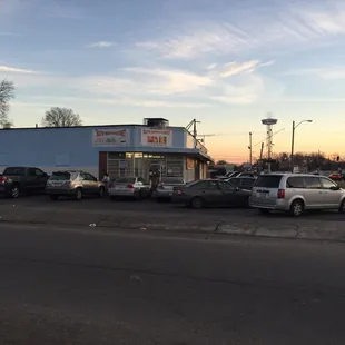 This picture speaks for itself, very popular with the locals.