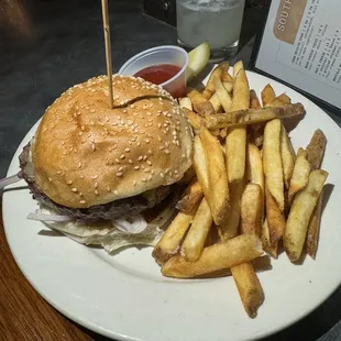 Rineer Family Farms Burger