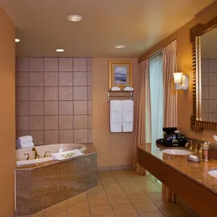 South Point Suite Bathroom