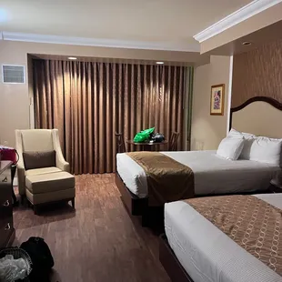 Comfortable rooms with frig