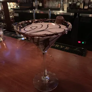 a chocolate martini on the bar