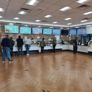 Very open floor, not crowded at all.