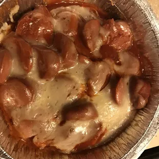 When I opened the tin I was hit in the face with the old familiar HOT DOG smell. I die.