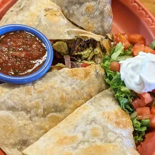 Pesto Quesadilla | Instagram: @telephonesmoothie