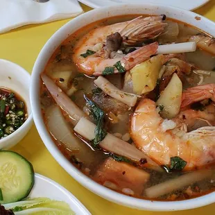 Sour soup with fish