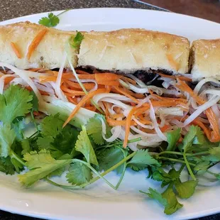 Banh Mi with chicken