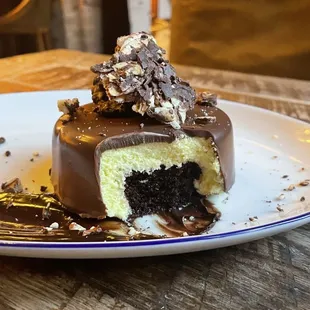 Inside look at the banana mousse chocolate mud pie