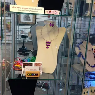 Beautiful fused glas jewelry