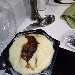 Blackened Salmon w/ cheese grits,