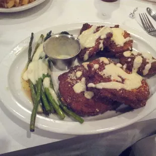 Fried green tomatoes with aspergus
