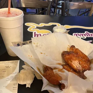 chicken wings and a drink