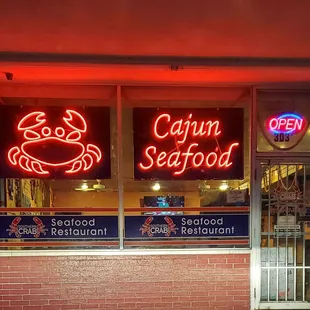 the front window of a restaurant