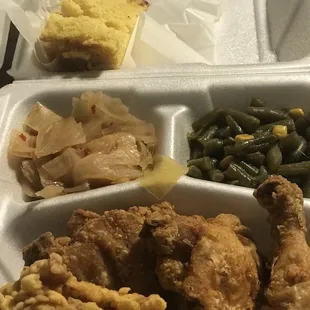 food, chicken wings and fried chicken