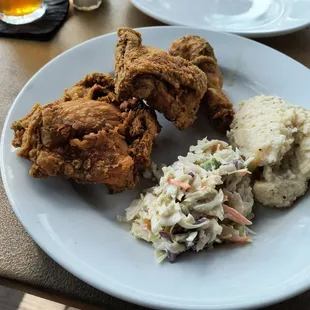Fried chicken w grits and Cole slaw