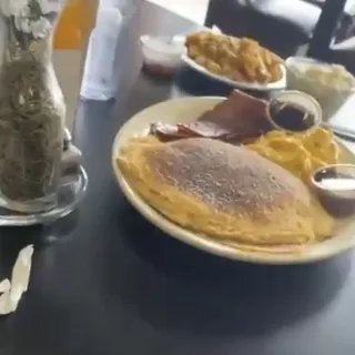 Big Breakfast Pancakes