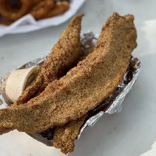 Best ever- 3 catfish filets and delicious sauce