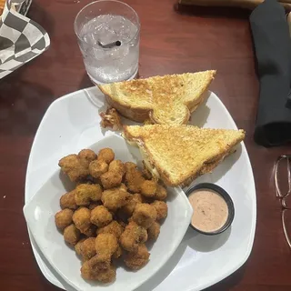 Buffalo Chicken Grilled Cheese