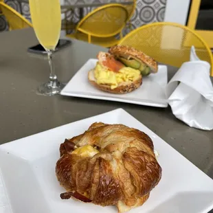 Breakfast sandwich