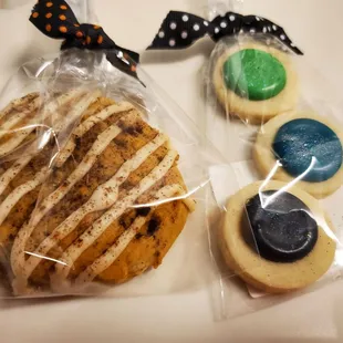 Pumpkin spice and sugar mini cookies