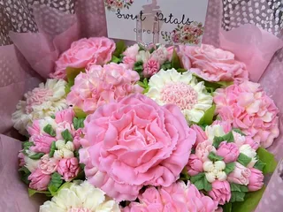 Sweet Petals CupCakery