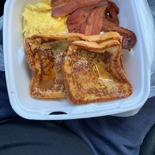 THE BEST FRENCH TOAST IN THE CITY