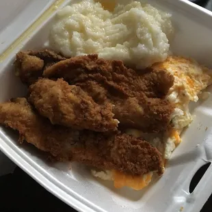 food, chicken wings and fried chicken