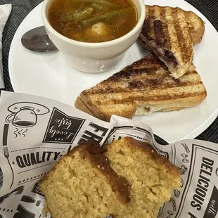 Bacon, blackberry jalapeño spread. Really good, with soup. Coconut bread (complimentary) was like cake.