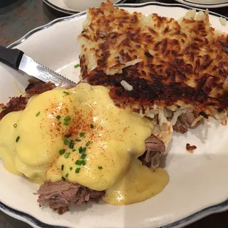 Pulled Pork Benedict