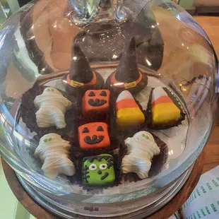 Spooky cake pops