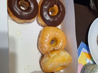 Junust Donut