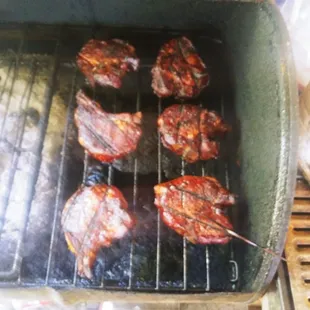 Smoky set of 6, 2.5" thick pork chops.