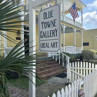 olde towne gallery and local art