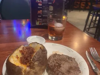 Horse & Cow Pub & Grill