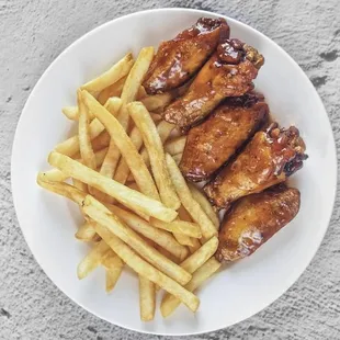5 Piece Wing Combo &amp; a side of Fries
