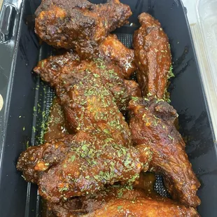 food, chicken wings and fried chicken